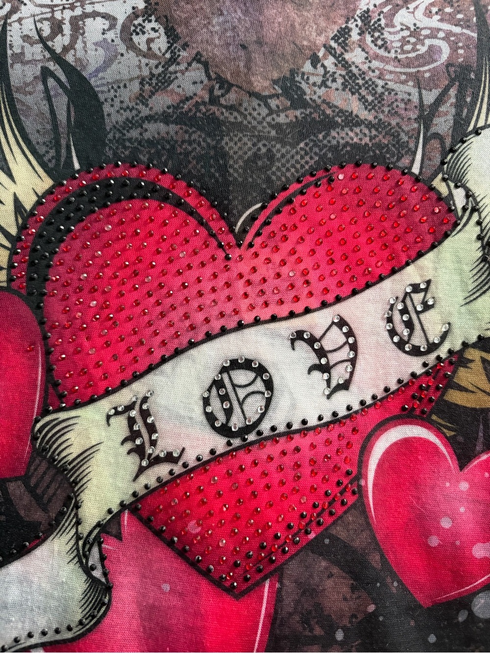 Love Graphic Tee with Red Hearts and Gold Wings - Picture 3 of 5